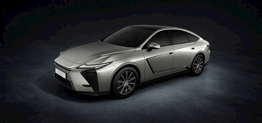 Lexus ES350h thế hệ mới – Chuẩn mực mới của sedan hạng sang Hybrid